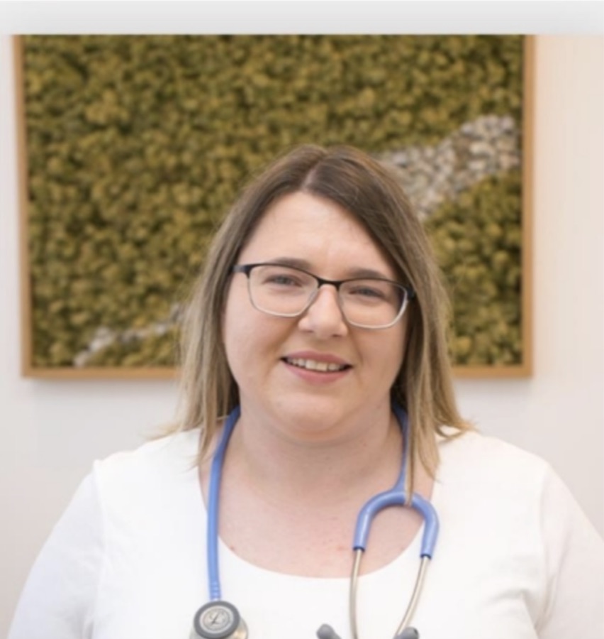 Dr. Viktoria Dollmann